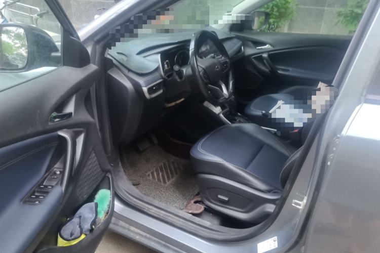 Used Chevrolet Trax 2019 Redline 335T CVT Luxury Edition China VI Standard Driver Seat