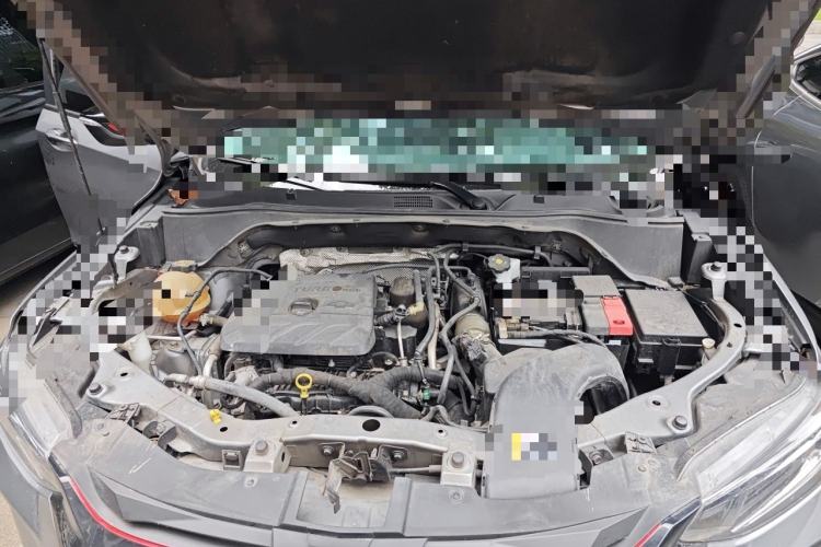 Used Chevrolet Trax 2019 Redline 335T CVT Luxury Edition China VI Standard Engine Bay