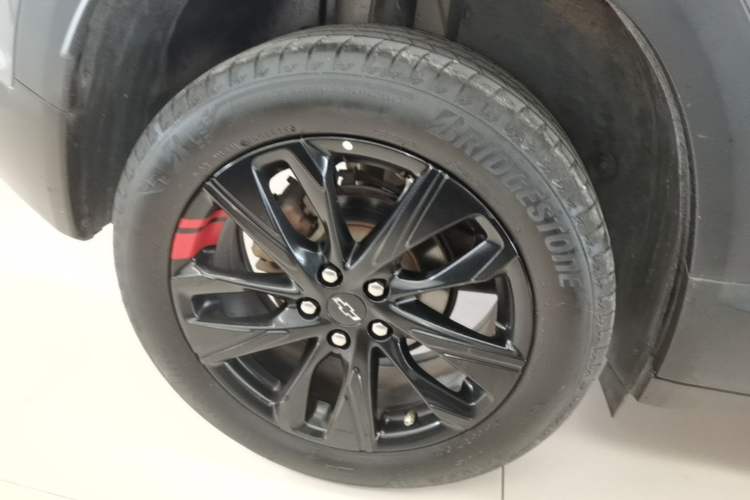 Used Chevrolet Trax 2019 Redline 325T Automatic Fun Edition China VI Standard Exterior 5