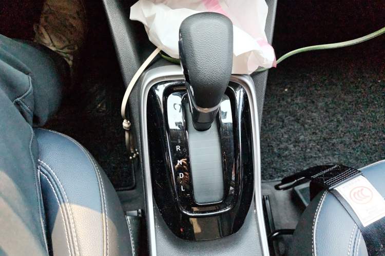 Used Chevrolet Trax 2019 Redline 335T CVT Luxury Edition China VI Standard Gear Lever