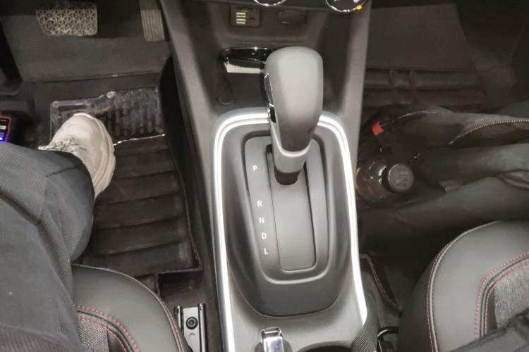 Used Chevrolet Trax 2019 Redline 335T CVT Top-Tier Model China VI Standard Gear Lever
