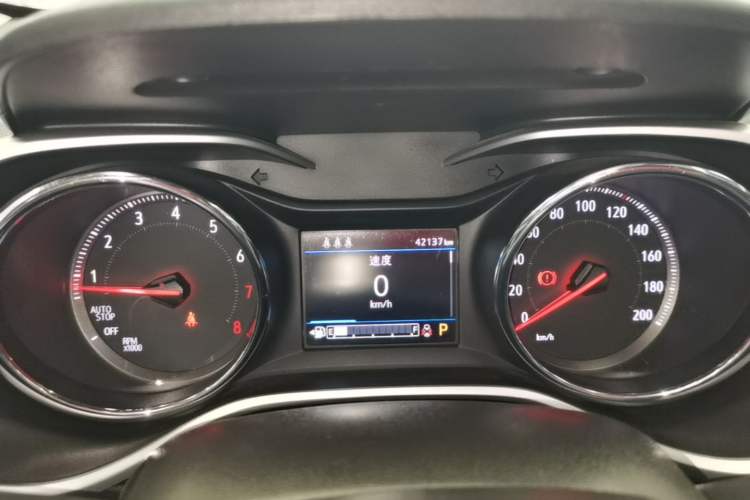 Used Chevrolet Trax 2019 Redline 325T Automatic Fun Edition China VI Standard Instrument Cluster
