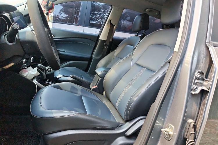 Used Chevrolet Trax 2019 Redline 335T CVT Luxury Edition China VI Standard Left Front Seat