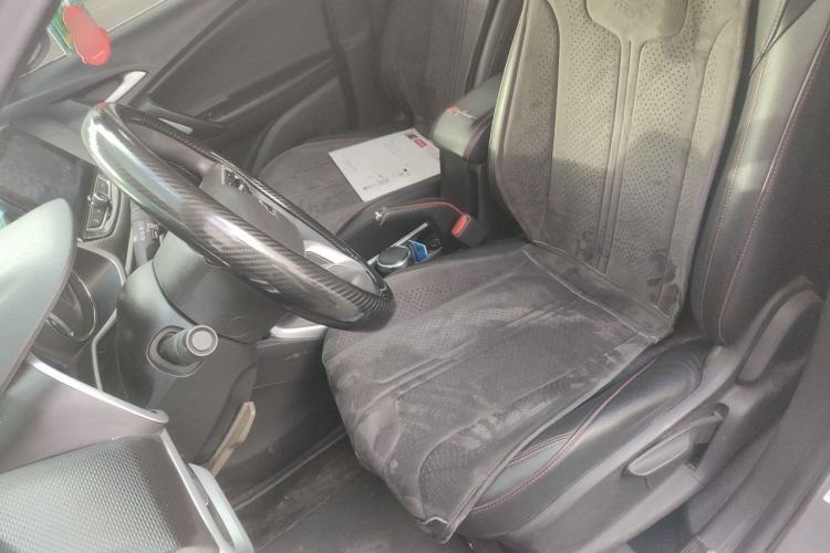 Used Chevrolet Trax 2019 Redline 335T CVT Top-Tier Model China VI Standard Left Front Seat