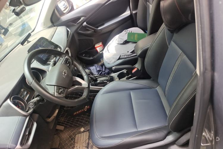 Used Chevrolet Trax 2019 Redline 335T CVT Luxury Edition China VI Standard Left Front Seat