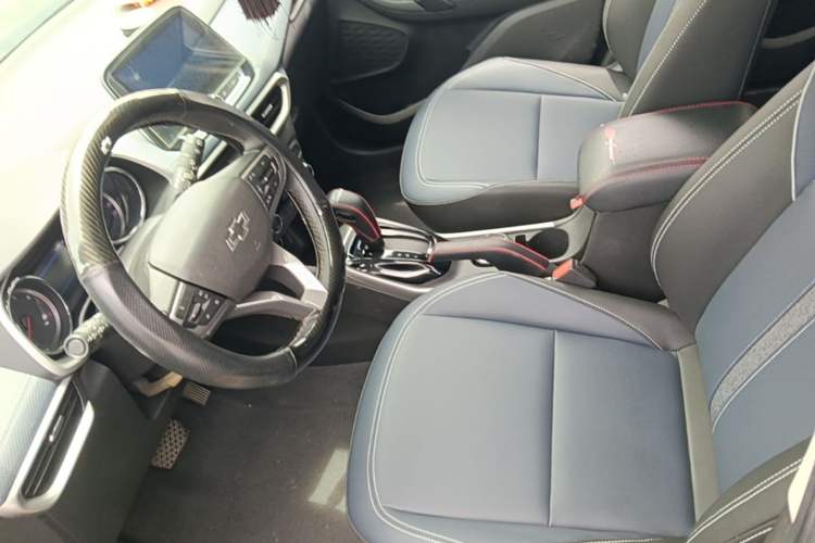 Used Chevrolet Trax 2019 Redline 335T CVT Luxury Edition China VI Standard Left Front Seat
