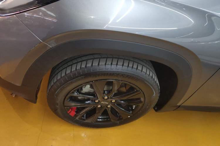 Used Chevrolet Trax 2019 Redline 335T CVT Top-Tier Model China VI Standard Left Front Wheel Hub