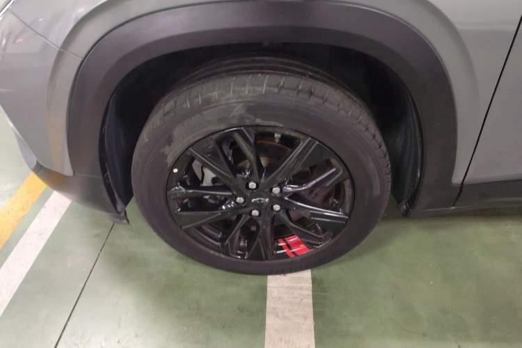 Used Chevrolet Trax 2019 Redline 335T CVT Top-Tier Model China VI Standard Left Front Wheel Hub