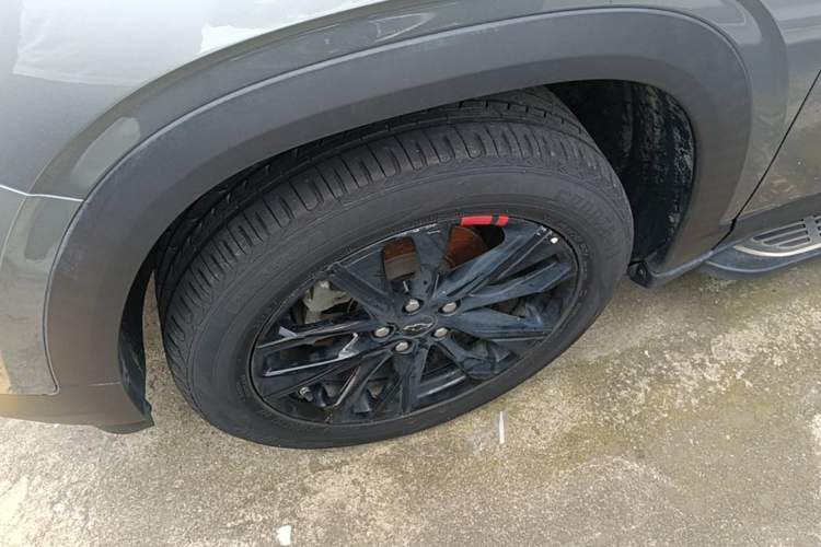 Used Chevrolet Trax 2019 Redline 335T CVT Luxury Edition China VI Standard Left Front Wheel Hub