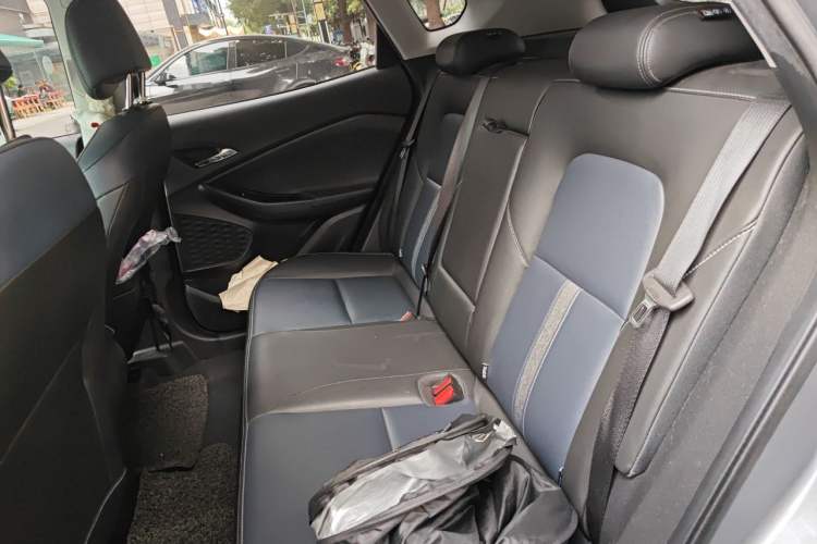 Used Chevrolet Trax 2019 Redline 335T CVT Luxury Edition China VI Standard Left Rear Seat