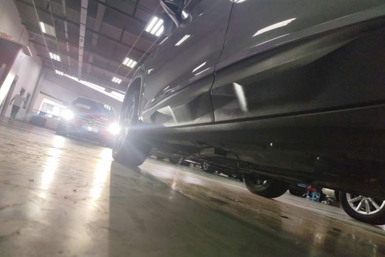 Used Chevrolet Trax 2019 Redline 335T CVT Top-Tier Model China VI Standard Left Side Sill