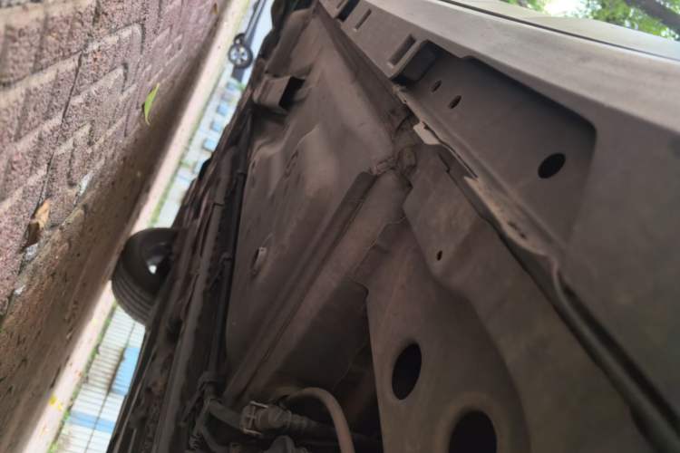 Used Chevrolet Trax 2019 Redline 335T CVT Trendy Version China VI Standard Left Side Sill