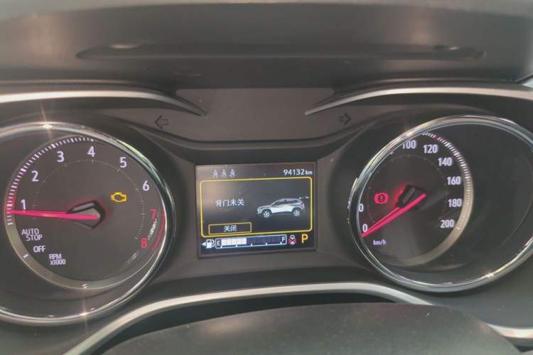 Used Chevrolet Trax 2019 Redline 325T Automatic Fun Edition China VI Standard Odometer Close Up