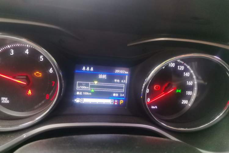 Used Chevrolet Trax 2019 Redline 335T CVT Luxury Edition China VI Standard Odometer Close Up