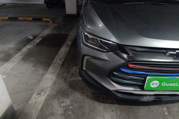 Used Chevrolet Trax 2019 Redline 335T CVT Top-Tier Model China VI Standard Right Front Headlight
