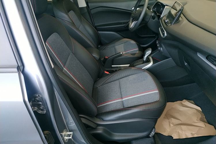 Used Chevrolet Trax 2019 Redline 325T Automatic Fun Edition China VI Standard Right Front Seat