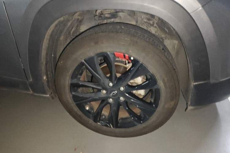 Used Chevrolet Trax 2019 Redline 335T CVT Top-Tier Model China VI Standard Right Front Wheel Hub