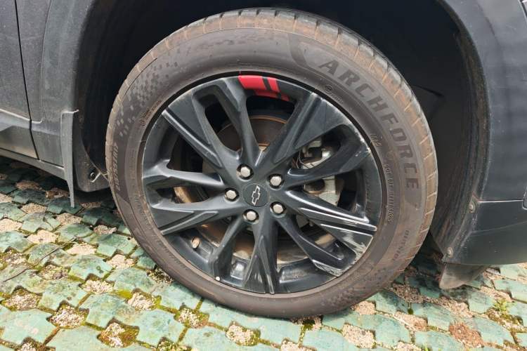 Used Chevrolet Trax 2019 Redline 325T Automatic Fun Edition China VI Standard Right Front Wheel Hub