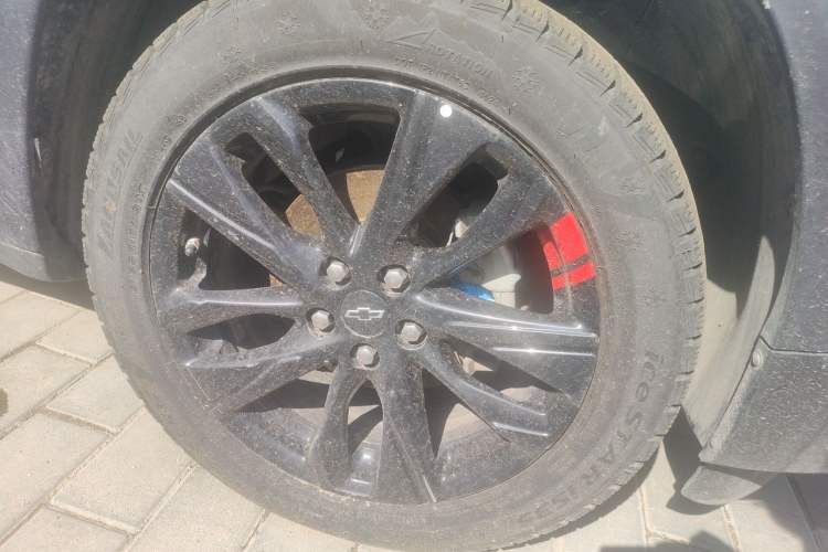 Used Chevrolet Trax 2019 Redline 335T CVT Top-Tier Model China VI Standard Right Front Wheel Hub
