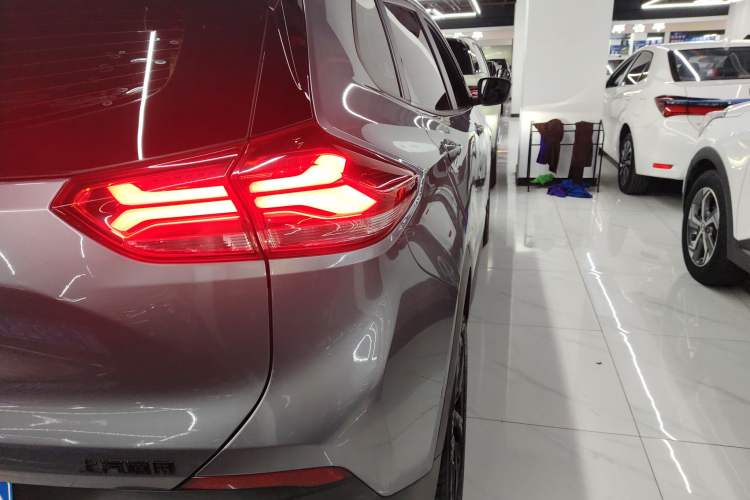Used Chevrolet Trax 2019 Redline 325T Automatic Fun Edition China VI Standard Right Rear Taillight