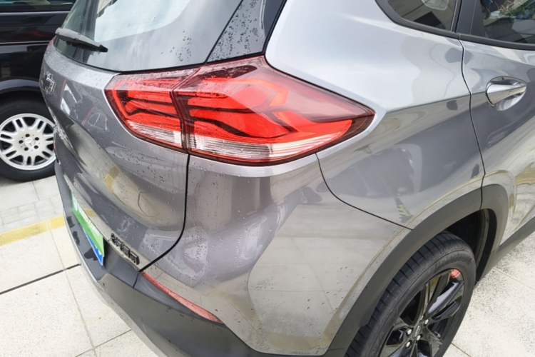 Used Chevrolet Trax 2019 Redline 335T CVT Top-Tier Model China VI Standard Right Rear Taillight