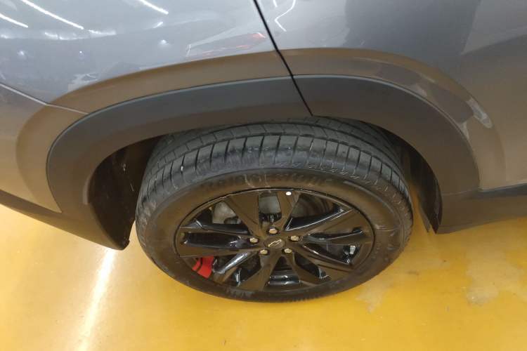 Used Chevrolet Trax 2019 Redline 335T CVT Top-Tier Model China VI Standard Right Rear Wheel Hub