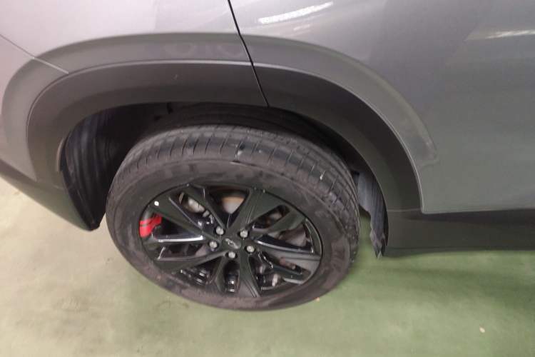 Used Chevrolet Trax 2019 Redline 335T CVT Top-Tier Model China VI Standard Right Rear Wheel Hub