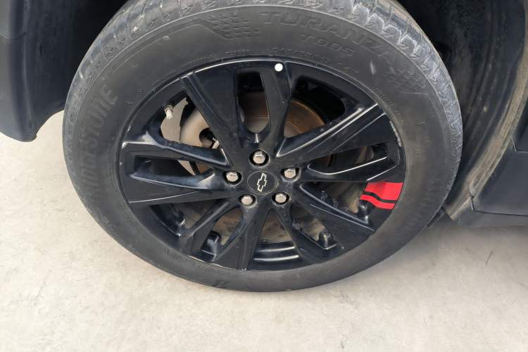 Used Chevrolet Trax 2019 Redline 335T CVT Top-Tier Model China VI Standard Right Rear Wheel Hub