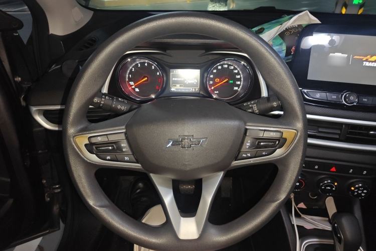 Used Chevrolet Trax 2019 Redline 335T CVT Top-Tier Model China VI Standard Steering Wheel