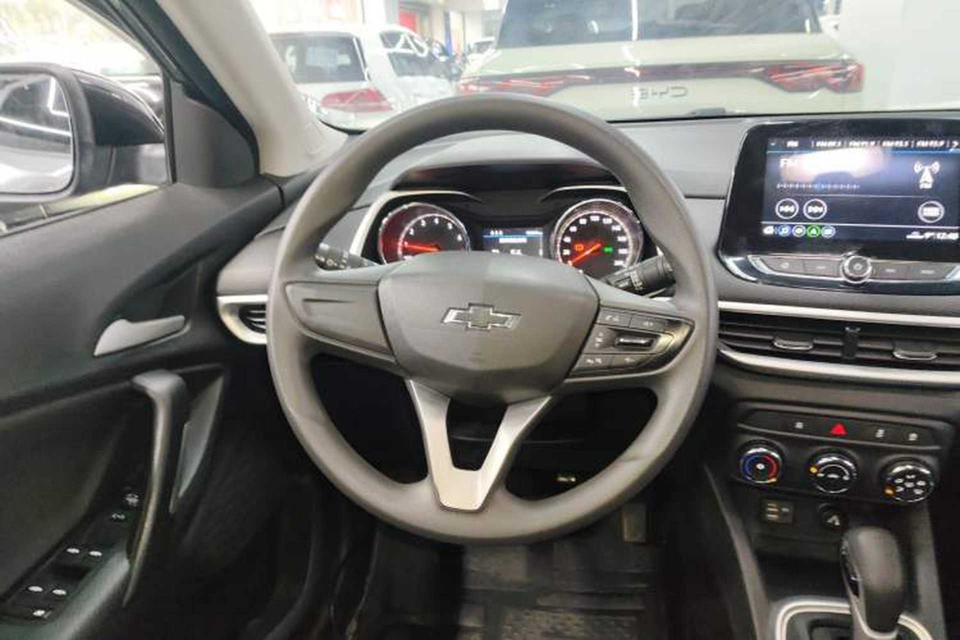 Used Chevrolet Trax 2019 Redline 325T Automatic Fun Edition China VI Standard Steering Wheel