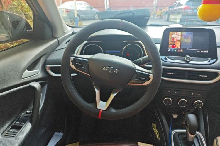 Used Chevrolet Trax 2019 Redline 335T CVT Top-Tier Model China VI Standard Steering Wheel