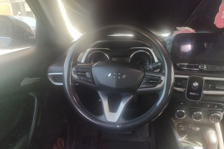 Used Chevrolet Trax 2019 Redline 335T CVT Top-Tier Model China VI Standard Steering Wheel