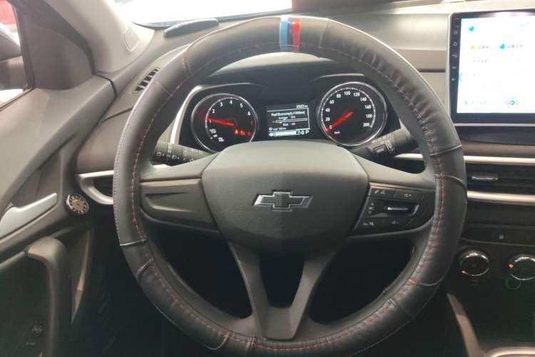 Used Chevrolet Trax 2019 Redline 335T CVT Trendy Version China VI Standard Steering Wheel