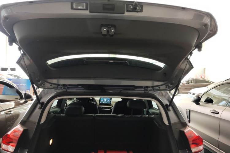 Used Chevrolet Trax 2019 Redline 335T CVT Trendy Version China VI Standard Trunk