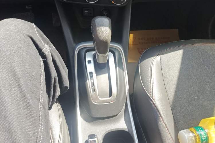 Used Chevrolet Trax 2019 Redline 335T CVT Top-Tier Model China VI Standard Gear Lever