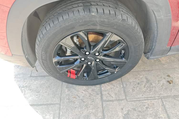 Used Chevrolet Trax 2019 Redline 335T CVT Top-Tier Model China VI Standard Left Front Wheel Hub