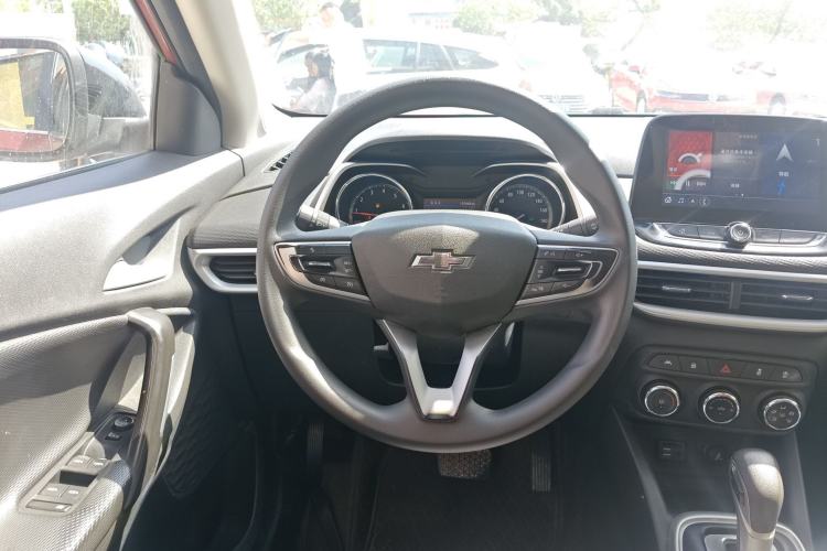 Used Chevrolet Trax 2019 Redline 335T CVT Top-Tier Model China VI Standard Steering Wheel