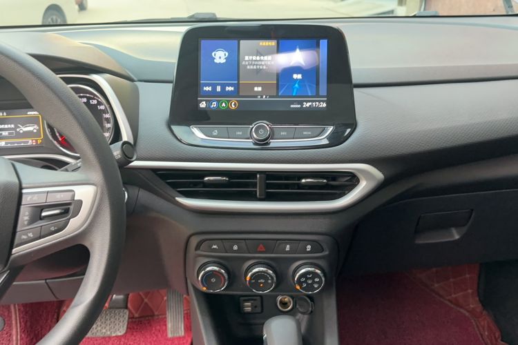 Used Chevrolet Trax 2019 Redline 335T CVT Top-Tier Model China VI Standard Audio And AC Panel