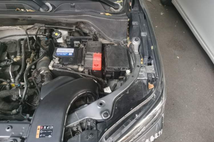 Used Chevrolet Trax 2019 Redline 335T CVT Top-Tier Model China VI Standard Engine Bay Left