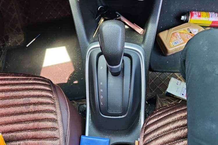 Used Chevrolet Trax 2019 Redline 335T CVT Trendy Version China VI Standard Gear Lever