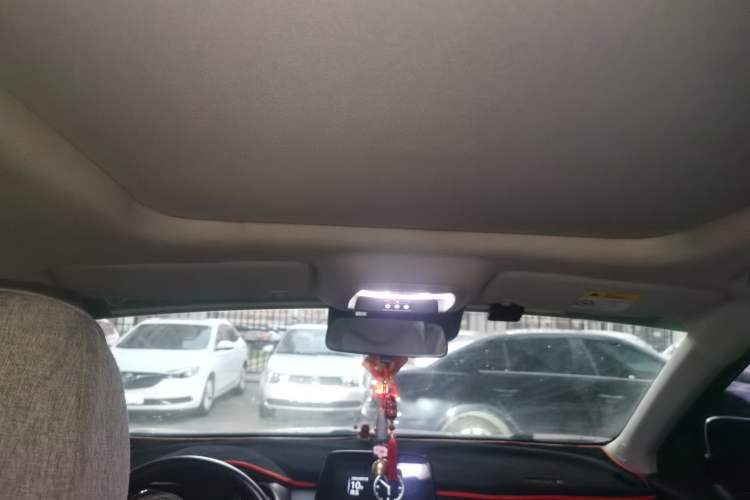 Used Chevrolet Trax 2019 Redline 335T CVT Top-Tier Model China VI Standard Headliner