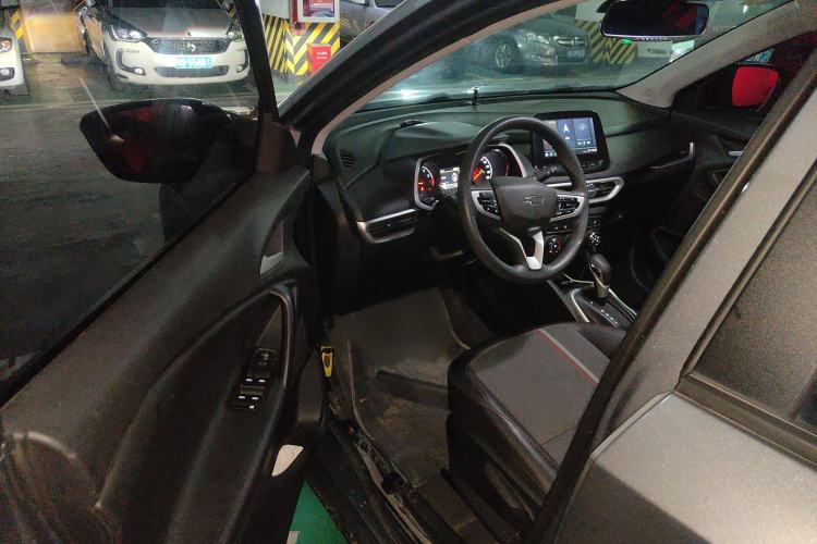 Used Chevrolet Trax 2019 Redline 335T CVT Top-Tier Model China VI Standard Interior 3
