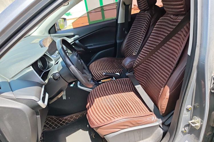 Used Chevrolet Trax 2019 Redline 335T CVT Trendy Version China VI Standard Left Front Seat
