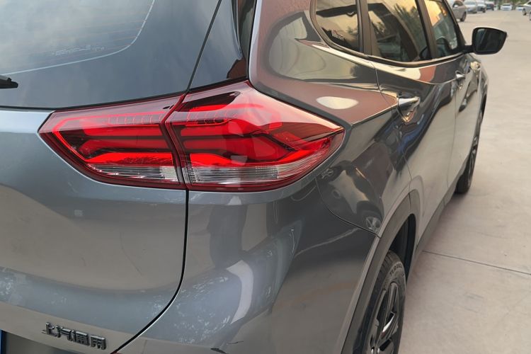 Used Chevrolet Trax 2019 Redline 335T CVT Top-Tier Model China VI Standard Right Rear Taillight