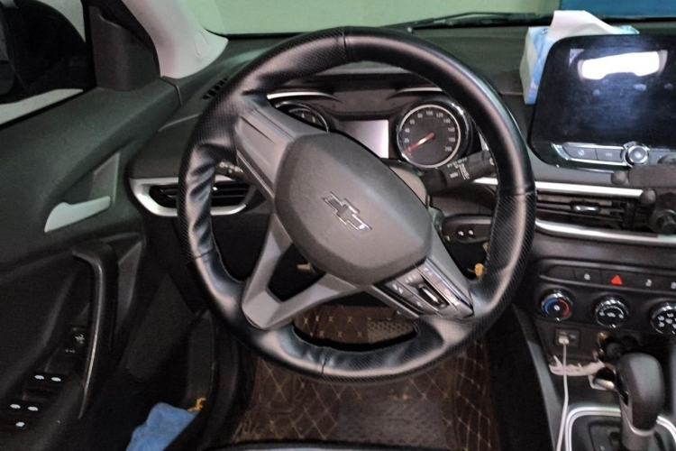 Used Chevrolet Trax 2019 Redline 335T CVT Trendy Version China VI Standard Steering Wheel