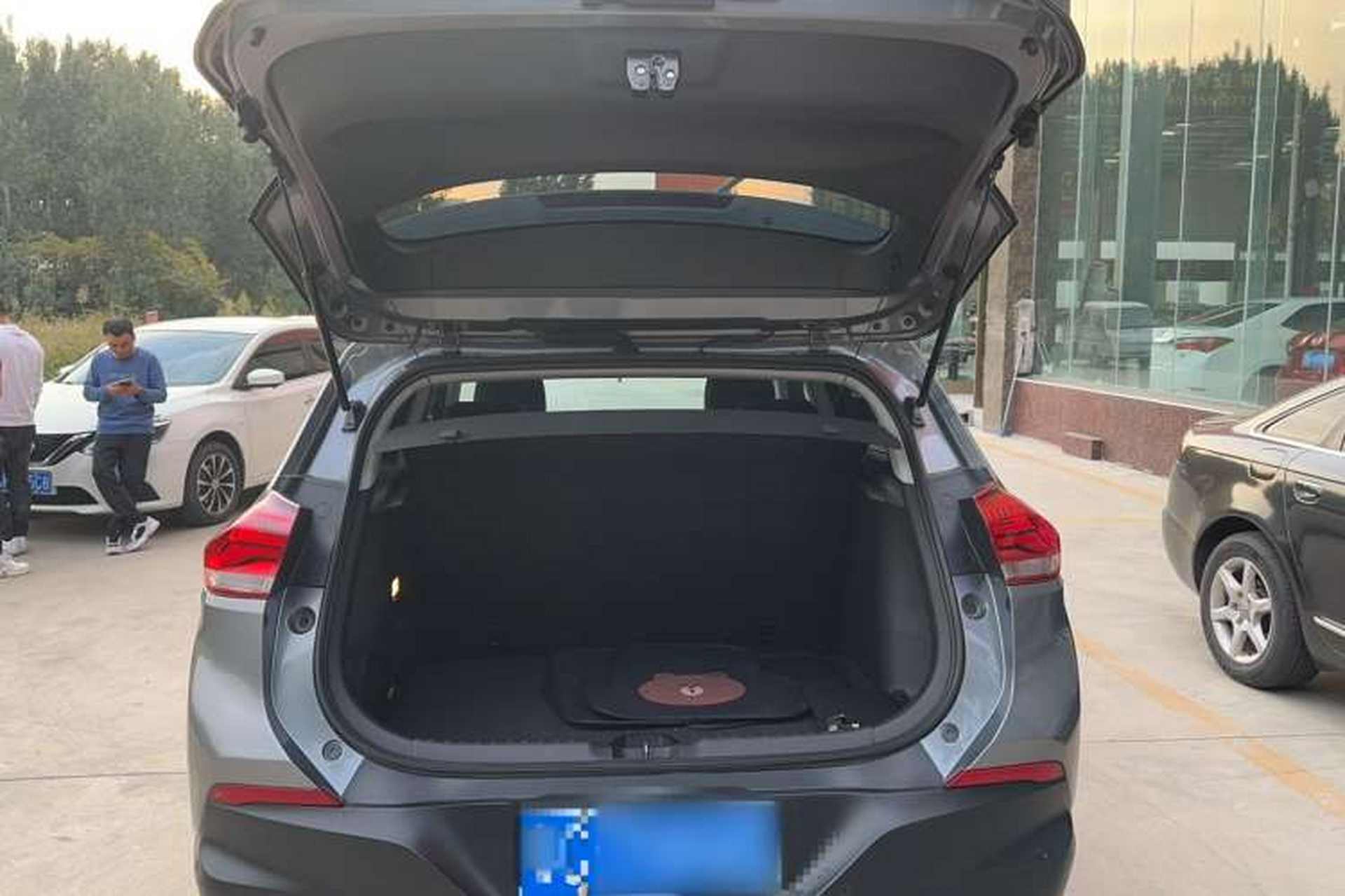 Used Chevrolet Trax 2019 Redline 335T CVT Top-Tier Model China VI Standard Trunk