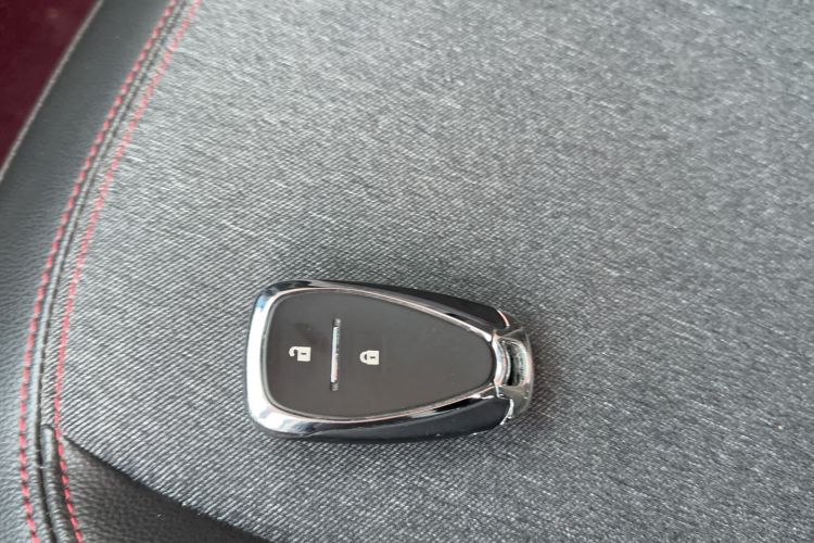 Used Chevrolet Trax 2019 Redline 335T CVT Top-Tier Model China VI Standard Vehicle Key