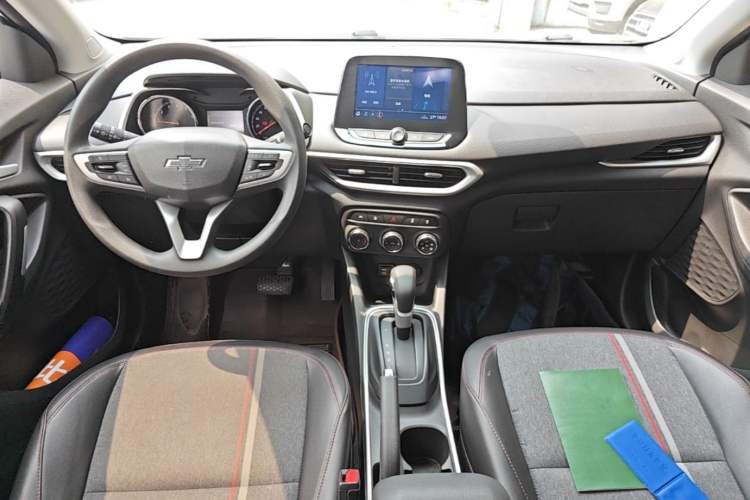 Used Chevrolet Trax 2019 Redline 335T CVT Top-Tier Model China VI Standard Center Console