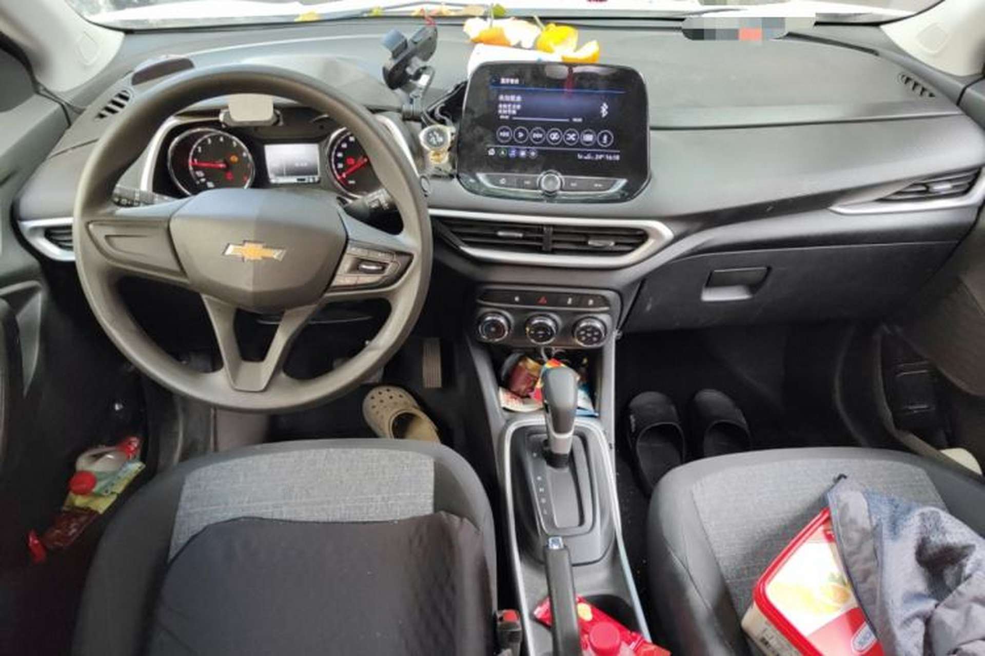 Used Chevrolet Trax 2019 325T Automatic Sport Edition China VI Standard Center Console