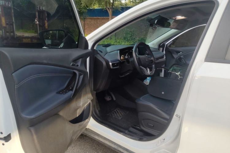 Used Chevrolet Trax 2019 Redline 335T CVT Luxury Edition China VI Standard Driver Seat